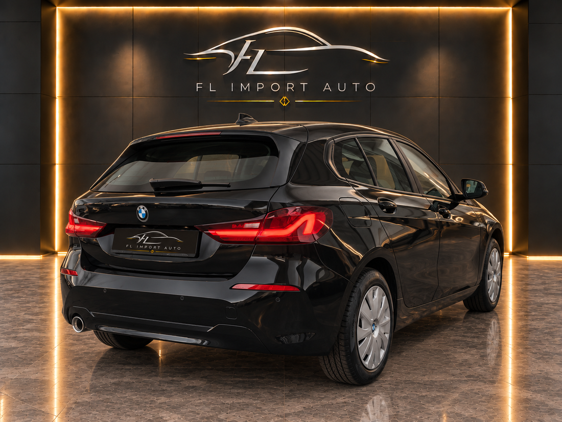 BMW 116d F40 – Automatique 7 rapports — vue 3