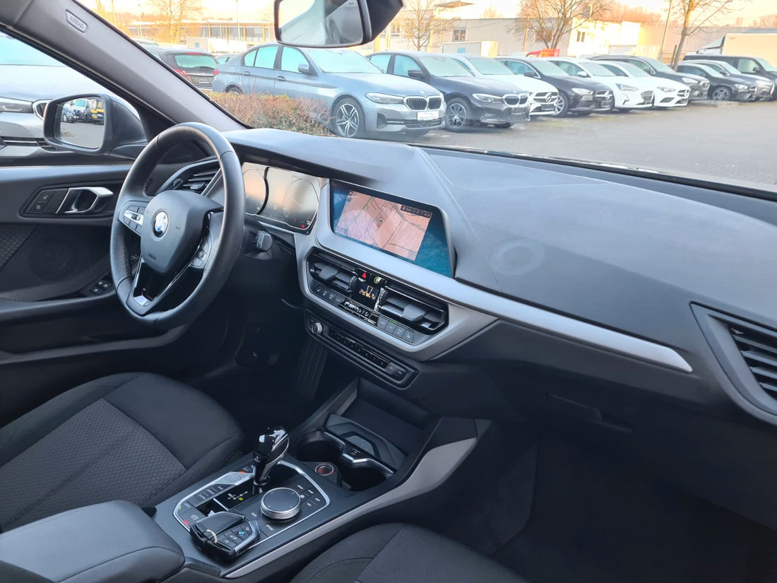 BMW 116d F40 – Automatique 7 rapports — vue 8