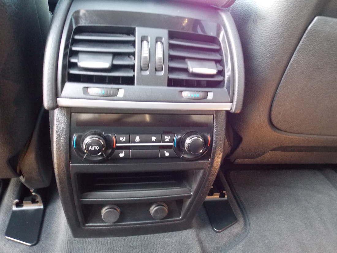 BMW X5 F15 – 64 270 km – Automatique – Version à confirmer — vue 11