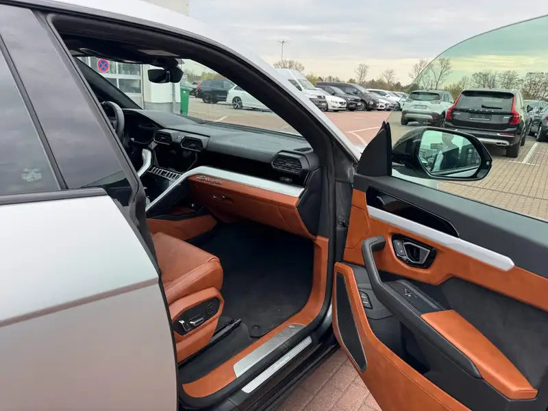 Lamborghini Urus LP650 2020 – Pano, HUD, 23″ – 56 000 km — vue 6
