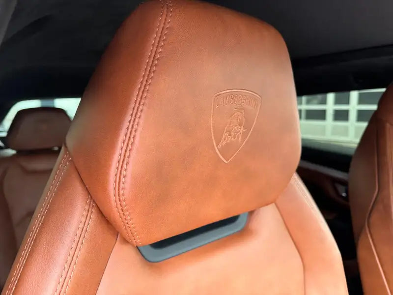 Lamborghini Urus LP650 2020 – Pano, HUD, 23″ – 56 000 km — vue 9