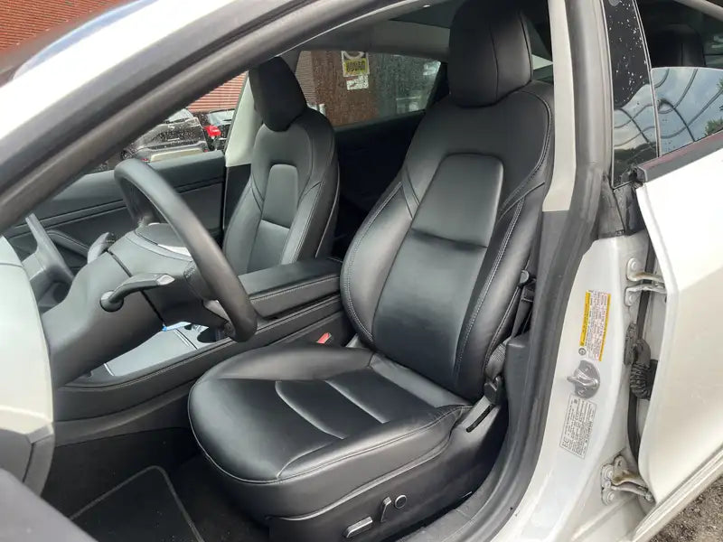 Tesla Model 3 Standard RWD Plus 60 kWh – 03/2021 – 59 528 km — vue 5