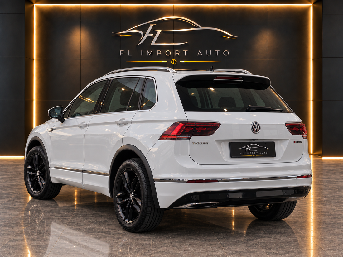 Volkswagen Tiguan Highline R-Line 2.0 TSI 220 ch – 2018 – 99 700 km – Automatique 4Motion — vue 3
