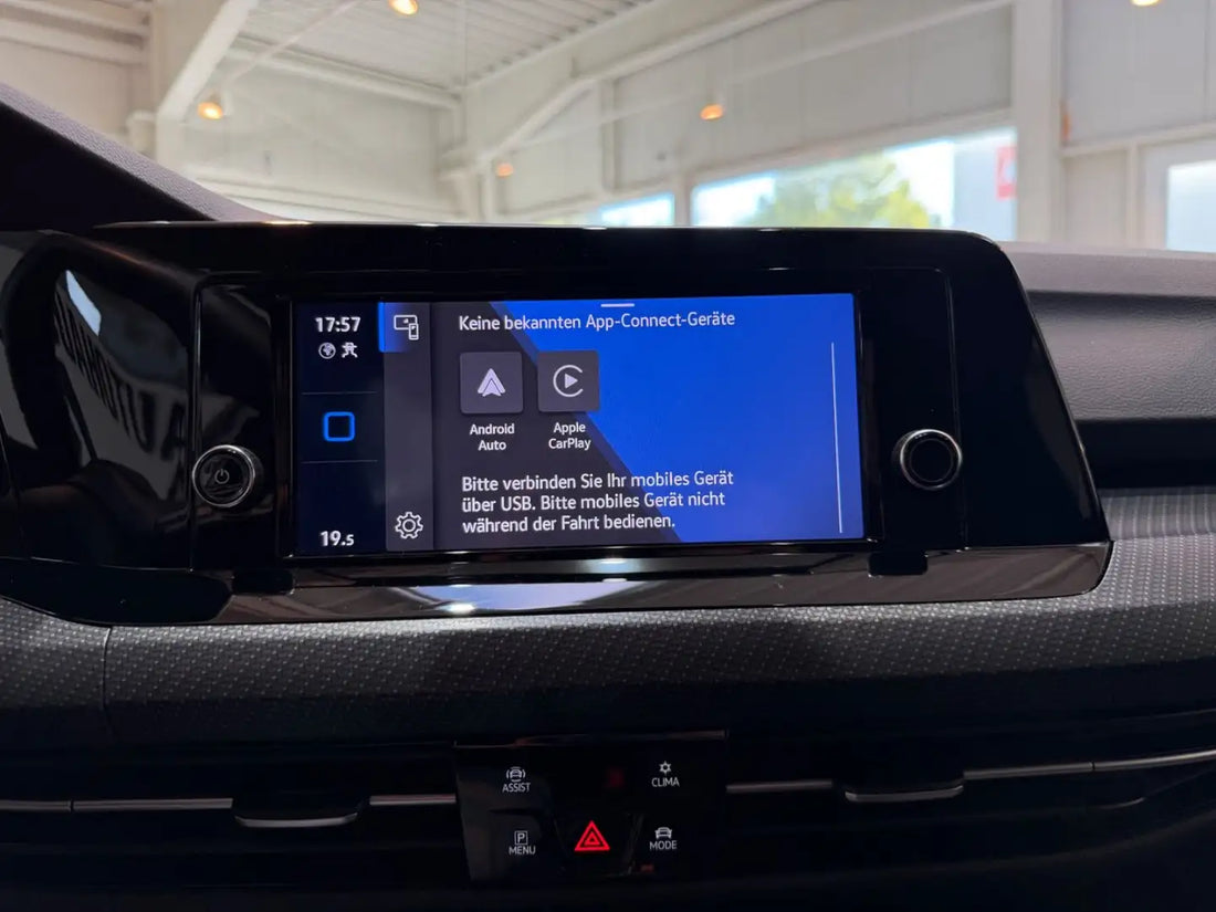 Volkswagen Golf R-Line 1.5 eTSI 131 ch — 2024 — 84 190 km — Automatique — vue 18