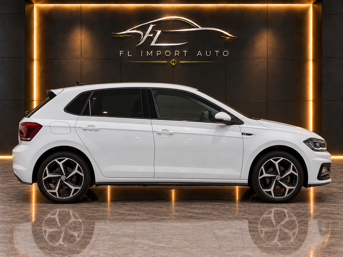 Volkswagen Polo Highline R-Line – DSG — vue 2